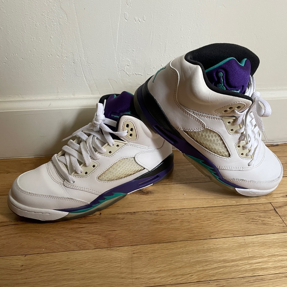 Jordan OG 2013 Sneakers Classic Basketball Design 6y boys grape five 5